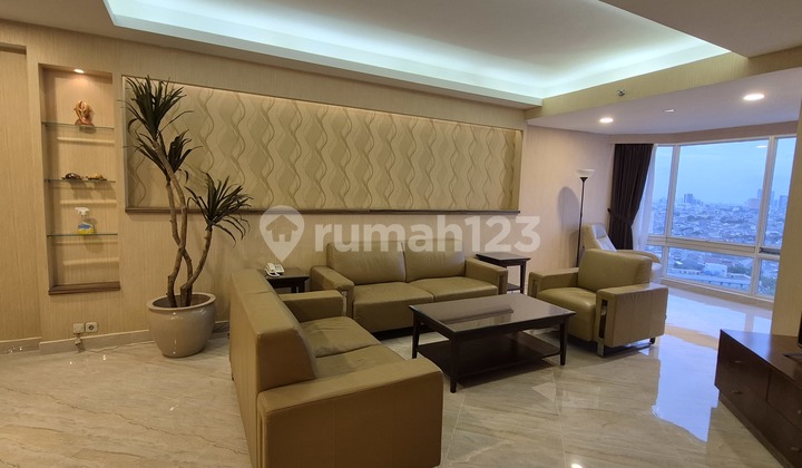 Kondo Taman Anggrek Disewakan Cepat 3+1,Luxury Apartemen Miltonia 3 Kamar Tidur Furnished Bagus