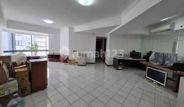Taman Anggrek Kondo ,3+1,unfurnish,.disewakan Cepat Apartemen Miltonia 3 Kamar Tidur Unfurnished