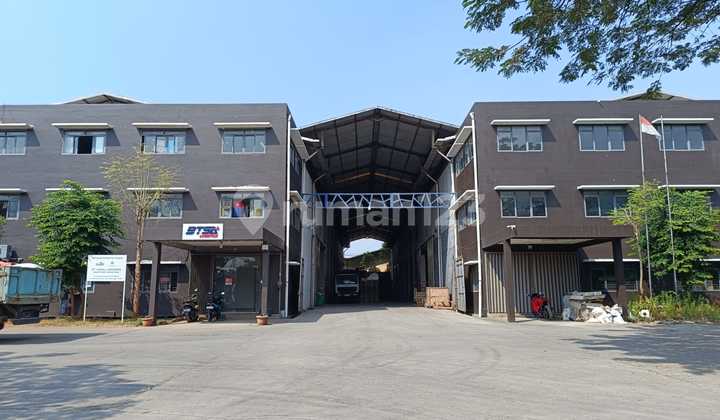 Gudang Workshop Ada Gedung Kantor Bagus Lokasi Kawasan Pergudangan di Cileungsi