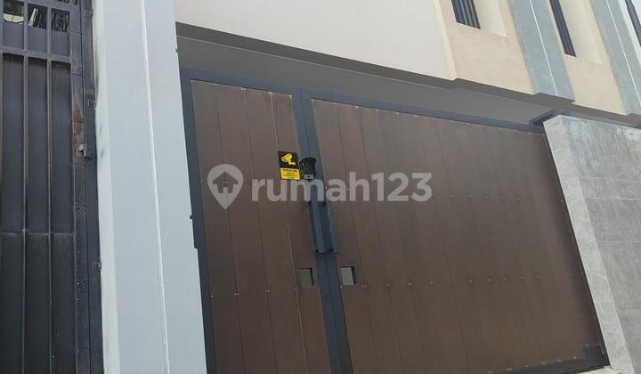 Dijual Rumah Kos Dekat BINUS, Kebon Jeruk, Jakarta Barat Dijual Rumah Kos Dekat BINUS, Kebon Jeruk, Jakarta Barat