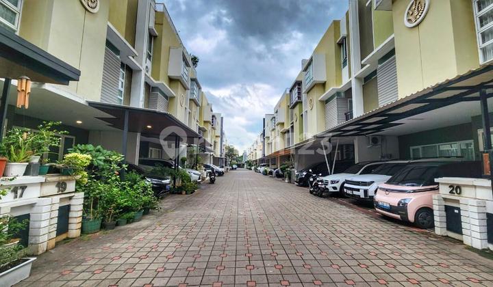 Dijual Rumah di Gading Lavender, Kelapa Gading, Jakarta Utara