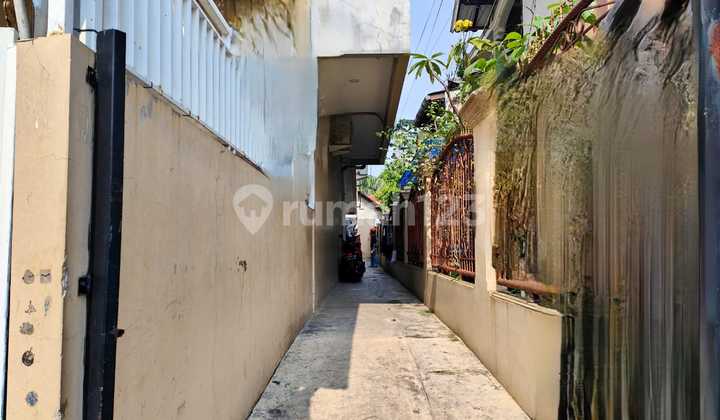 Dijual Rumah Baru di Jalan Kebanggaan Cempaka Putih Jakarta Pusat