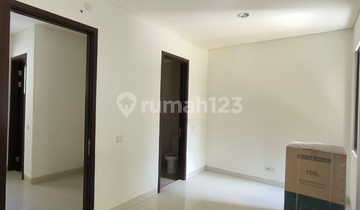 3-Story House Regentown The Eminent Bsd 2