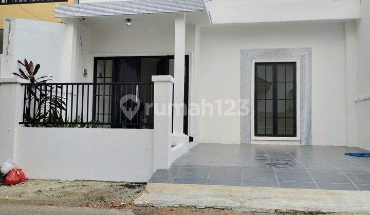 Rumah Bangunan Baru Griya Loka BSD Siap Huni Rumah Bangunan Baru Griya Loka BSD Siap Huni