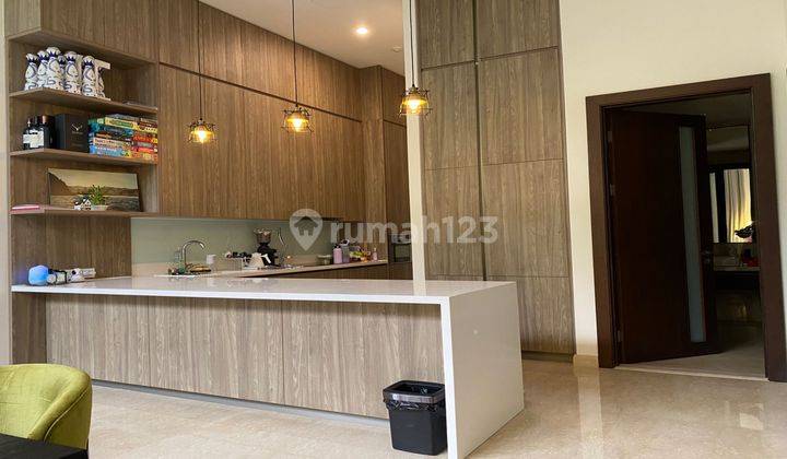 Pakubuwono Spring Corner Layout For Rent, Rare And Beautiful 2Br Unit With Lushy Private Side Yard 2