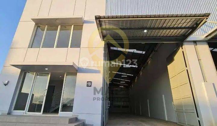 Gudang + Kantor 2 Lantai Kawasan Pergudangan Titanium Summarecon 1