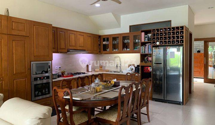 Villa  Mewah los pantai keramas Gianyar Bali  10