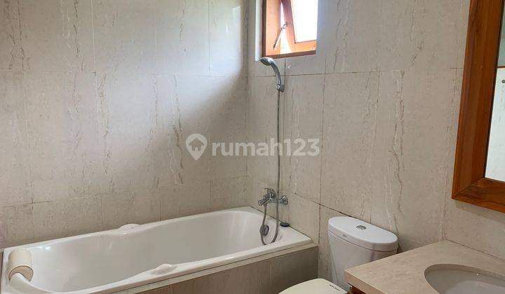 Villa  Mewah los pantai keramas Gianyar Bali  11