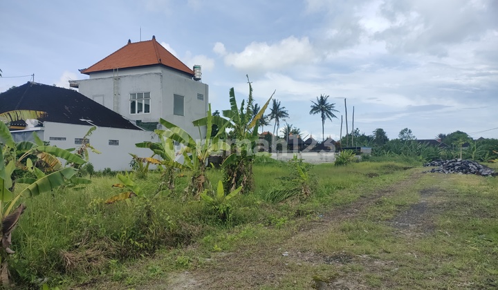 Tanah 150m2 Lingk villa di Buduk dekat Tumbak Bayuh Pererenan  1