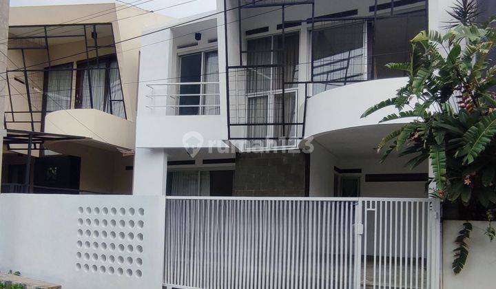 Di jual rumah dalam cluster nyaman dan asri di Cigadung 1