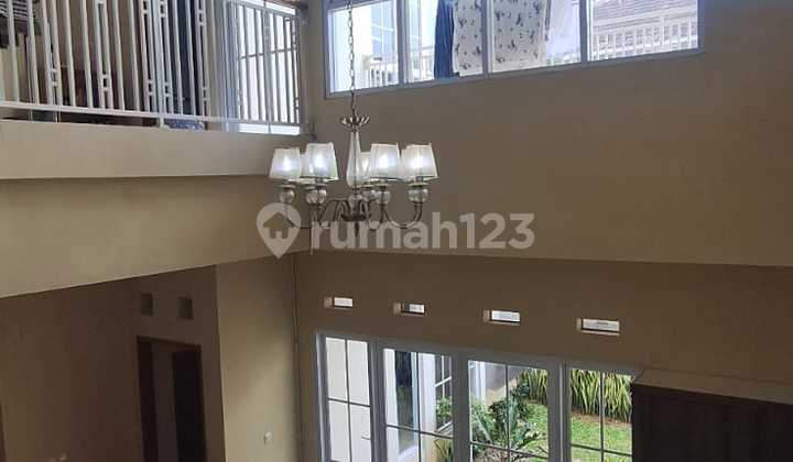 For Sale Well-Maintained Beautiful House in Unpad Cigadung Lecturer Complex 2
