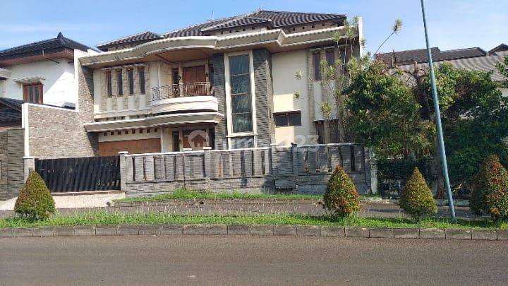 Di jual rumah bagus terawat di Setra duta siap huni 2