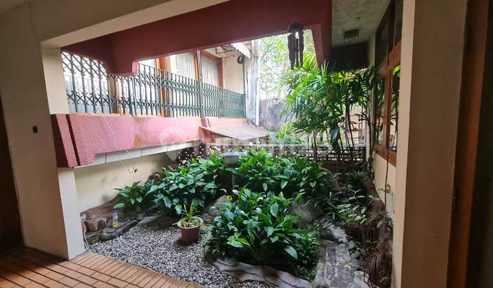 Di Jual Rumah Terawat di Mainroad Setiabudi Bandung 2