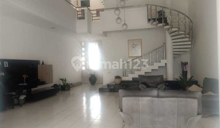 Di Jual Cepat Rumah di Ciumbuleuit Raya Strategis