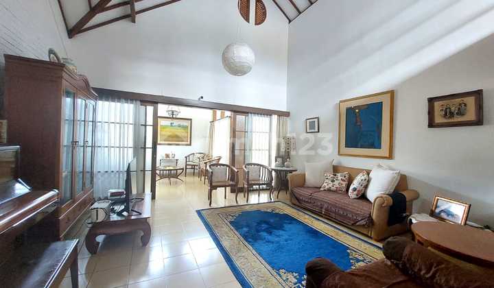 Di Jual Cepat Rumah Terawat dan Asri di Cigadung Raya Barat