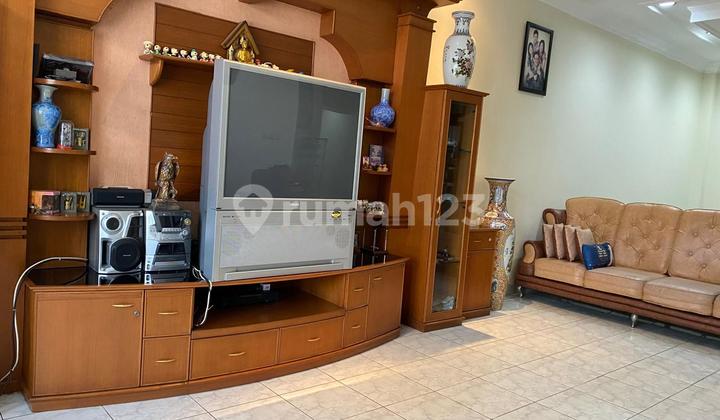 Dijual Rumah Mainroad Setraduta Raya Bandung dekat Maranatha Dijual Rumah Mainroad Setraduta Raya Bandung dekat Maranatha