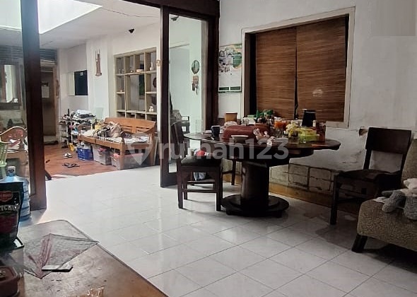 Rumah pusat kota strategis Lengkong Bandung Rumah pusat kota strategis Lengkong Bandung