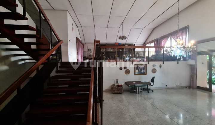 Di Jual Rumah Terawat di Mainroad Setiabudi Bandung Di Jual Rumah Terawat di Mainroad Setiabudi Bandung