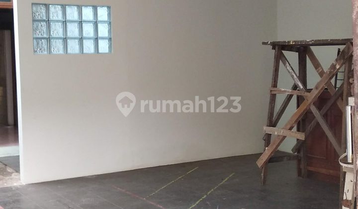 For Sale: House by Cigadung Raya Street, Suitable for Business/Office. 2