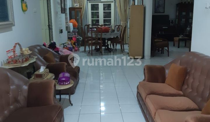 Rumah Nyaman Dekat Mall Dan Masjid Di Kota Wisata Cibubur 2