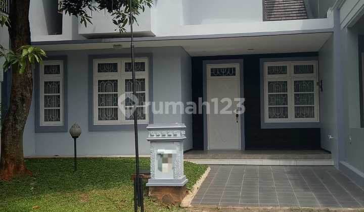 Rumah Siap Huni Ada Halaman Belakang Rapih di Kota Wisata Cibubur