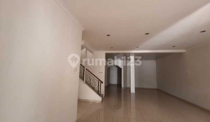 Rumah Dekat Tol Depan Greenbelt Siap Huni di Kota Wisata Cibubur 2