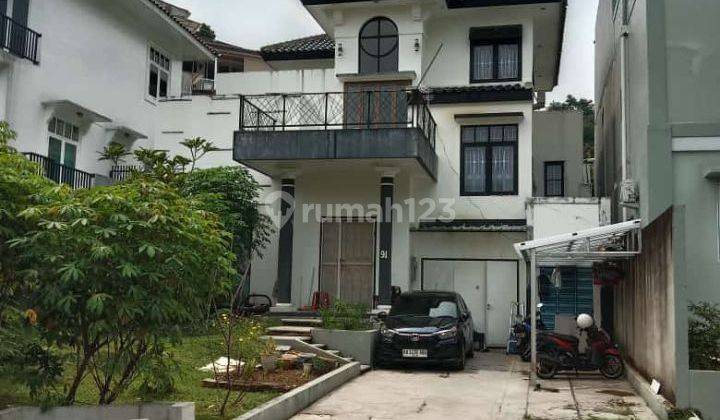 Rumah sertifikat 3 lantai dijual murah di Sentul city Bogor 2