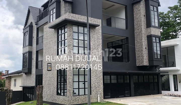 Rumah Cantik & Mewah Desain Kontemporer View Pegunungan di Sentul Rumah Cantik & Mewah Desain Kontemporer View Pegunungan di Sentul