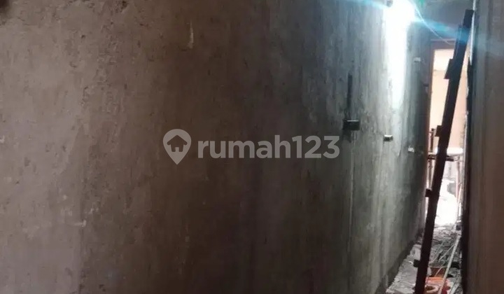 Dijual Kost 21 kamar eksklusif campur pendapatan 453 jt/bulan Dijual Kost 21 kamar eksklusif campur pendapatan 453 jt/bulan