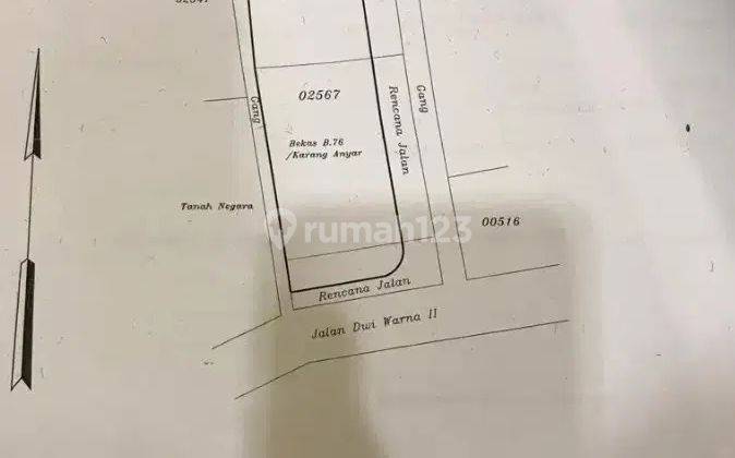 Dijual dibawah NJOP Tanah bonus bangunan cocok untuk Kost 100m stasiun 1