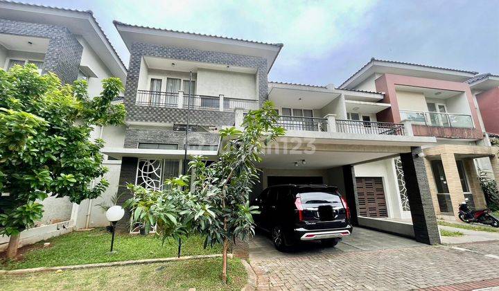 Rumah Mewah 2 Lantai Halaman Luas di Kebayoran Bintaro 1