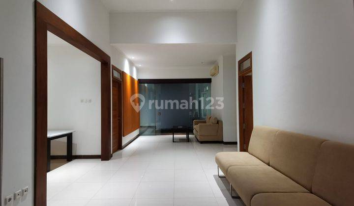 Rumah Bagus Semi Furnished di Citragran, Jakarta Timur 2