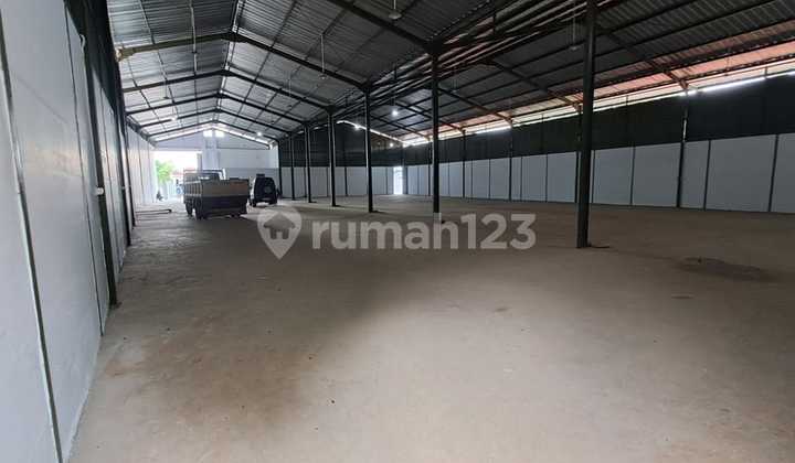 Gudang usaha pinggir jalan raya container 40 ft kondisi gudang baru Gudang usaha pinggir jalan raya container 40 ft kondisi gudang baru