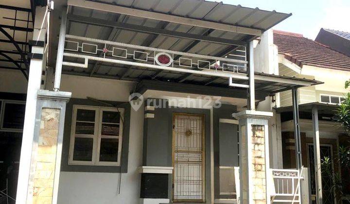 Rumah Minimalis Siap Huni di Legenda Wisata Cibubur 1