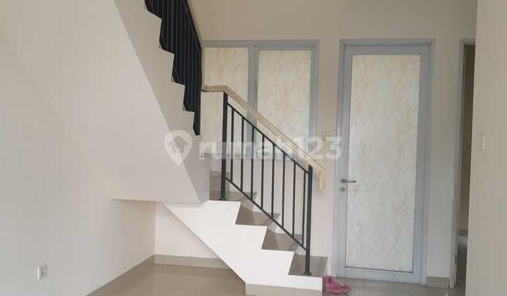 For Rent: Victoria Modernland Cluster House