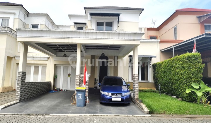 Rumah Premier Golf Residence Kota Modern