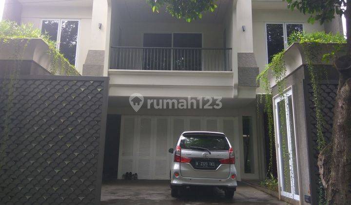 Comfortable and beautiful house In Kebayoran Baru area for expatriat and others "The price can be negotiable" 1