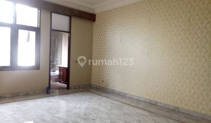 Big house in Senopati area suitable for office 1