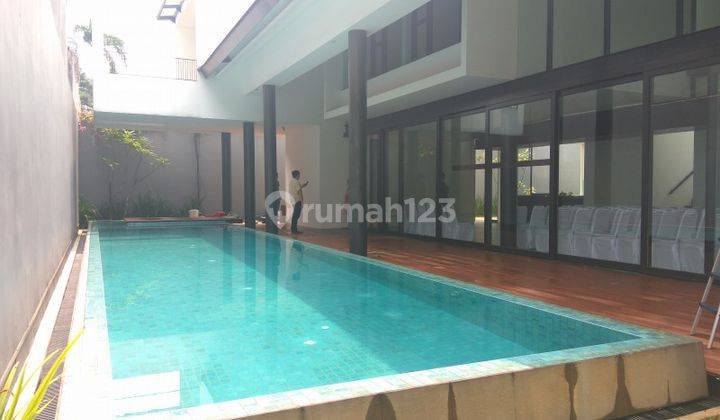 Bright, Modern and Quite House in Kebayoran Baru area &#34; The price can be negotiable&#34; 1