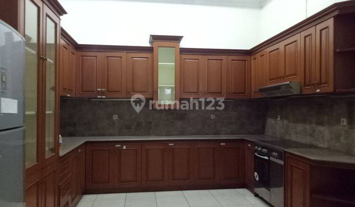 CLASSIC HOUSE AT AMPERA SUITABLE FOR OFFICE 2