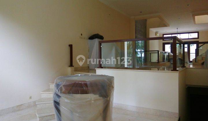 Comfortable and beautiful house In area Menteng for expatriat and others &#34;The price can be negotiable&#34; 2