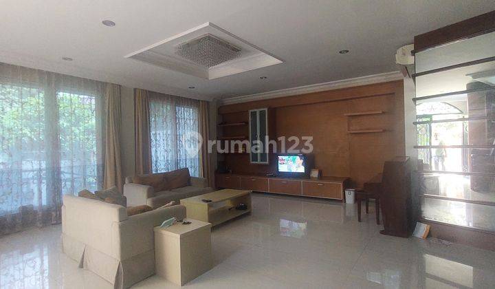 Comfortable House at Menteng, suitable for expatriate residential 1