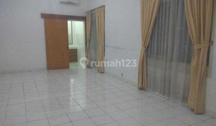 Good house in strategic location of central Jakarta  &#34;The price can be negotiable&#34; 1