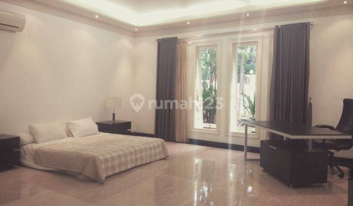 Comfortable and beautiful house In Menteng area for expatriat and others &#34;The price can be negotiable&#34; 1