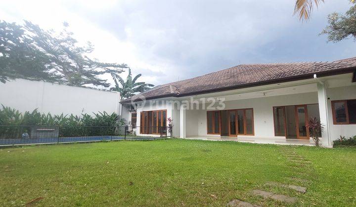 Comfortable House at Pejaten, suitable for expatriate residential 2