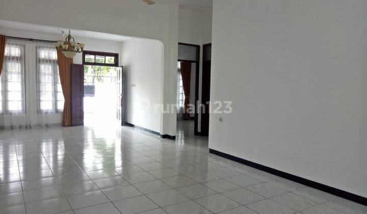 Comfortable house at Senopati area suitable for office 2