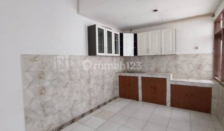 HOUSE AT SENOPATI SUITABLE FOR OFFICE 2