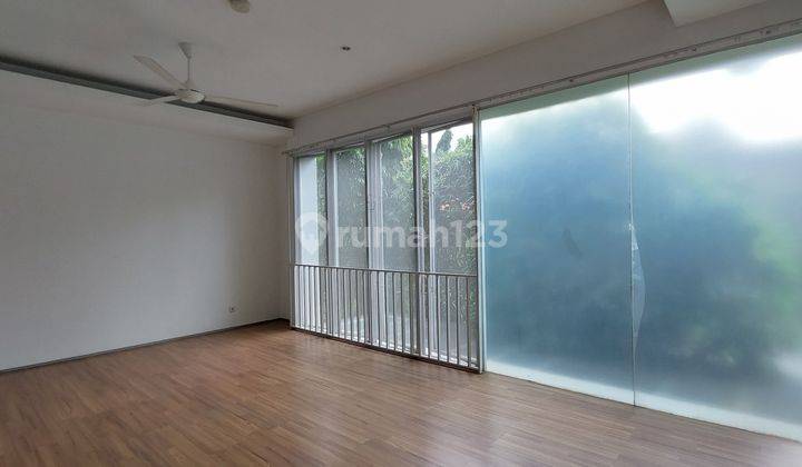 Luxury house in Senopati area 2