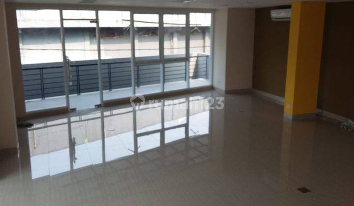 Commercial Place With Modern Style Ready for Rent suitable for Office (Price Negotiable) 1