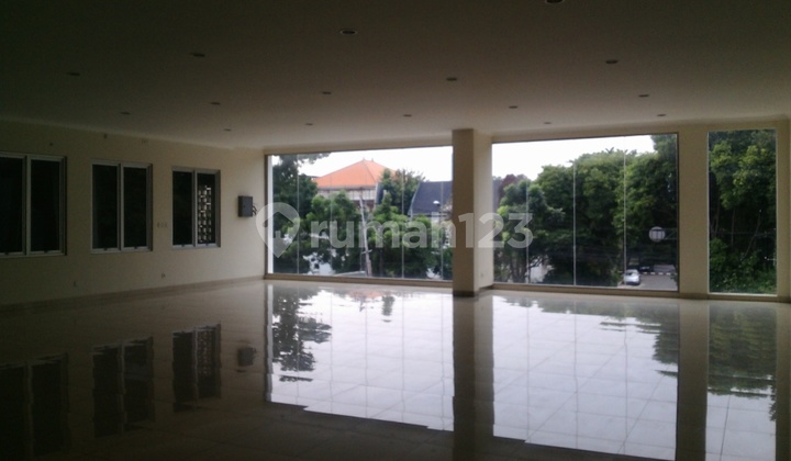 Building For Office or Shop in Senopati 2
